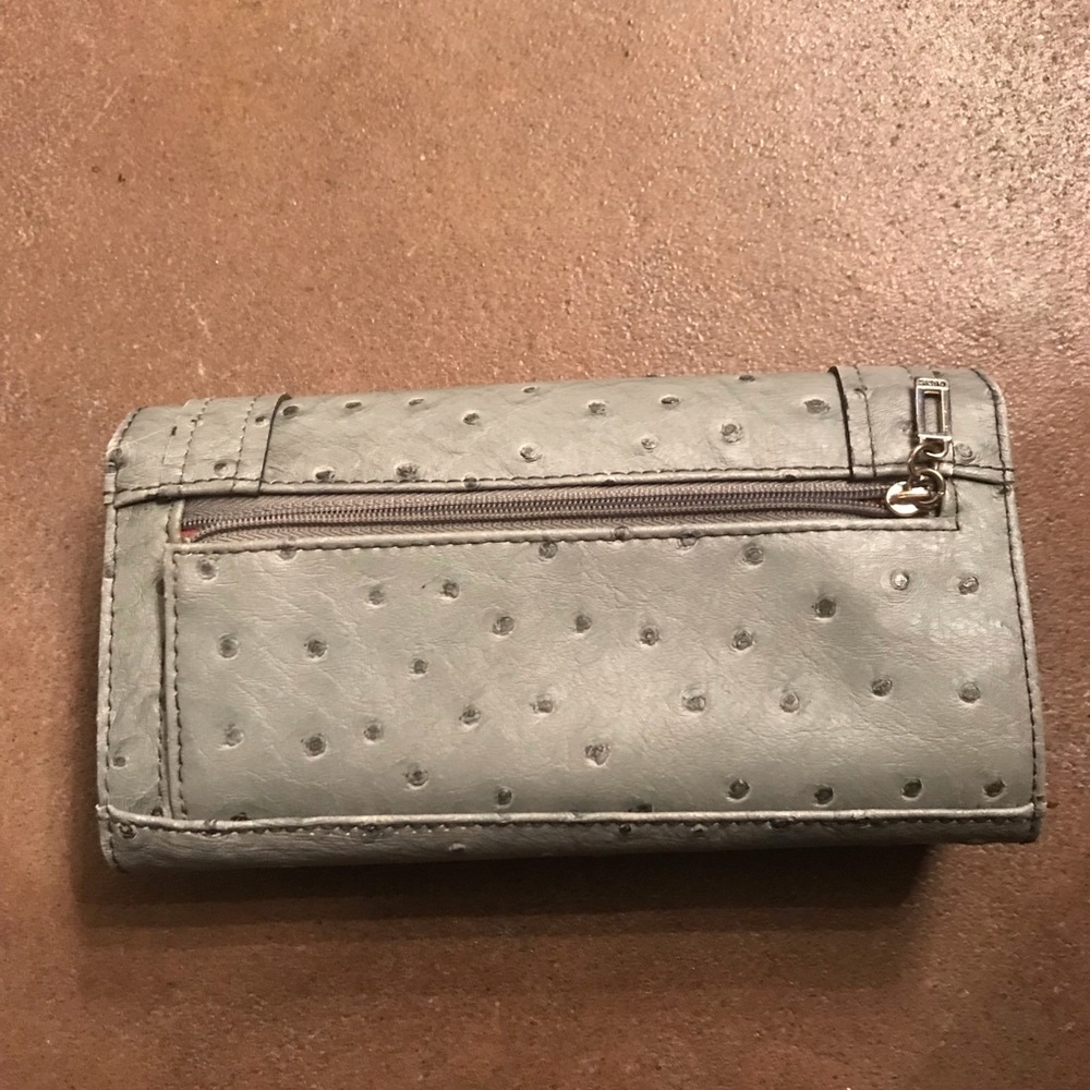 Large Guess Wallet - Picture 5 of 5